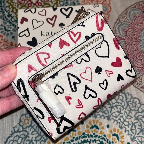 kate spade NWT Staci Scribble Hearts Printed Boxed Small Wallet Card Case Set - Picture 8 of 17